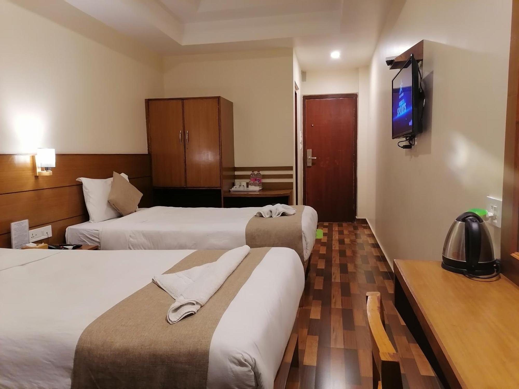 Urban Boutique Hotel Pokhara Zewnętrze zdjęcie