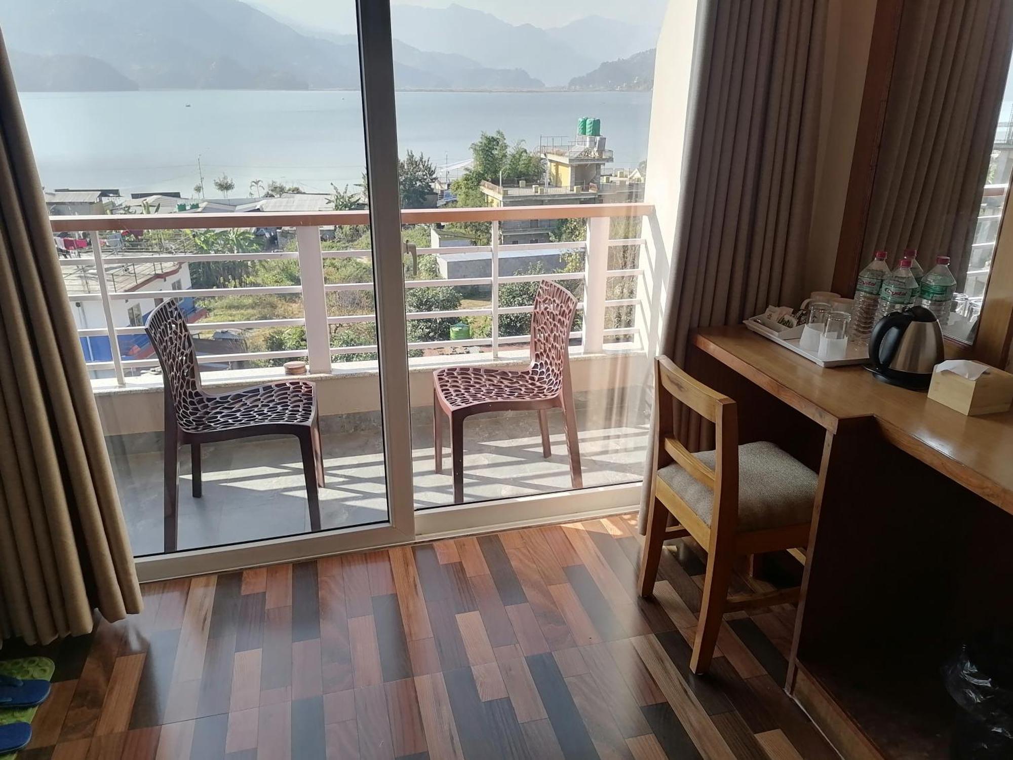 Urban Boutique Hotel Pokhara Zewnętrze zdjęcie
