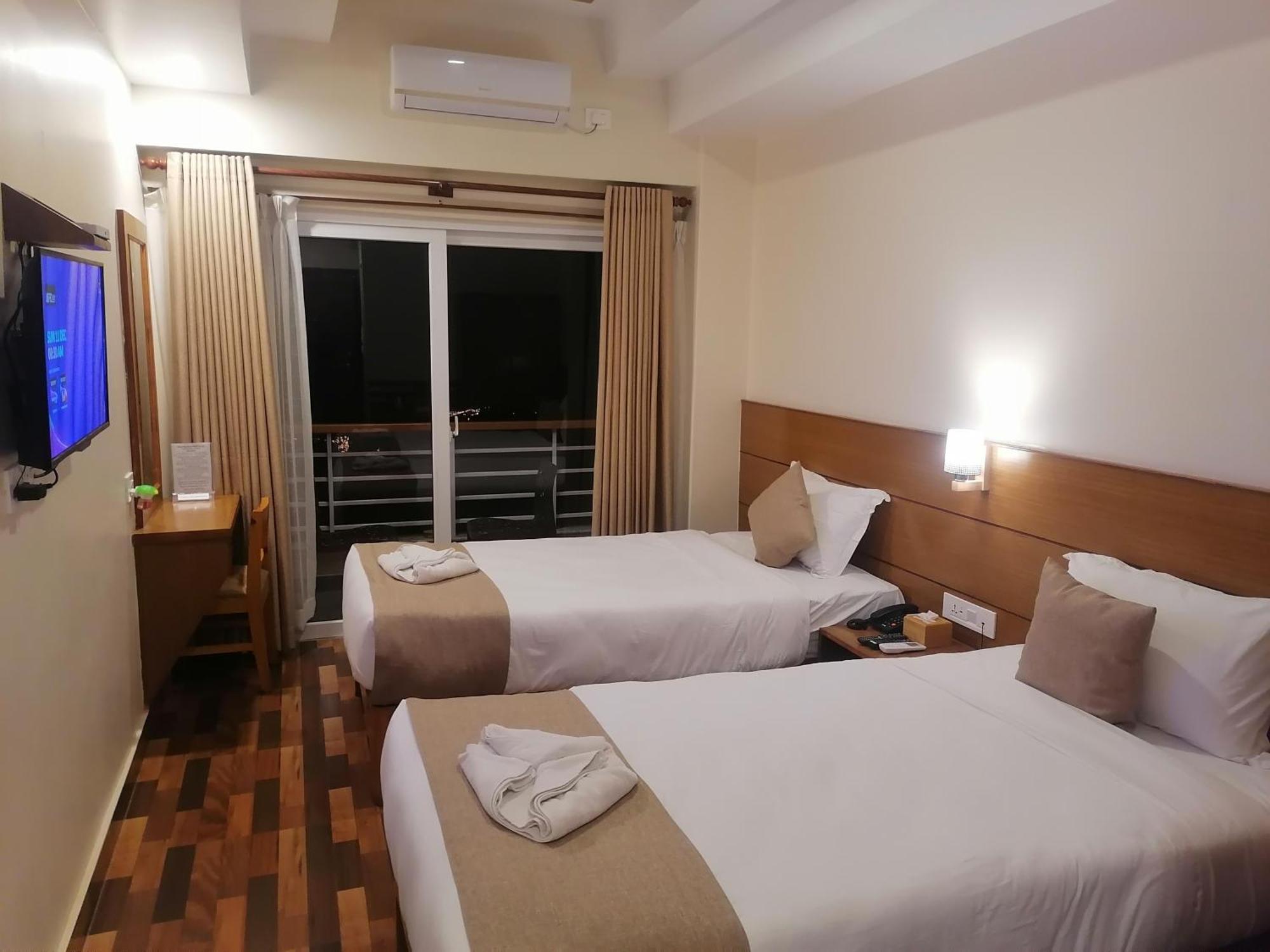 Urban Boutique Hotel Pokhara Zewnętrze zdjęcie