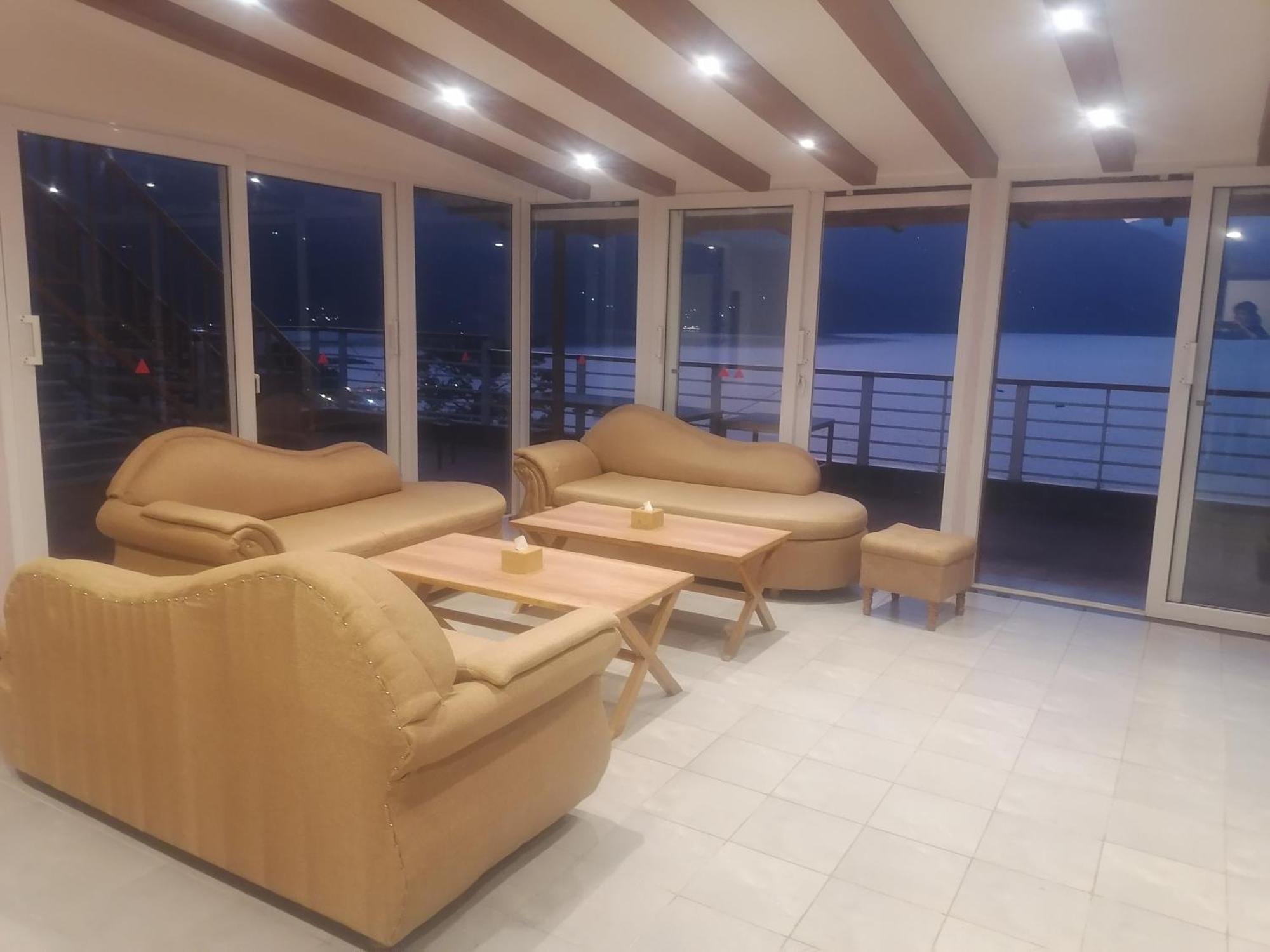 Urban Boutique Hotel Pokhara Zewnętrze zdjęcie