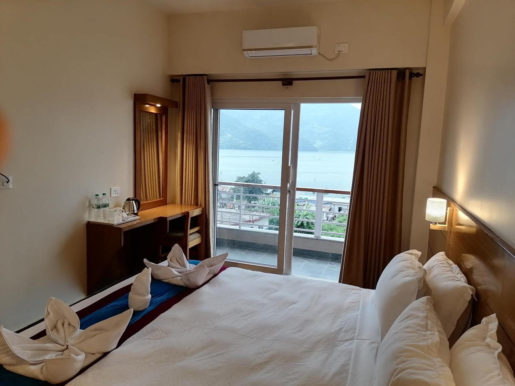 Urban Boutique Hotel Pokhara Zewnętrze zdjęcie